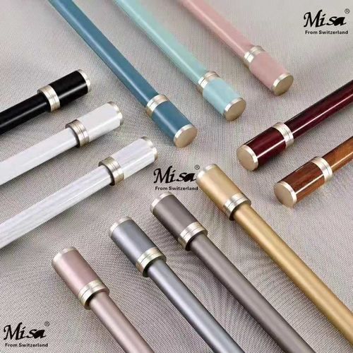 Tin tức công ty mới nhất về Cuộc sống đầy màu sắc, Thanh rèm đầy màu sắc
